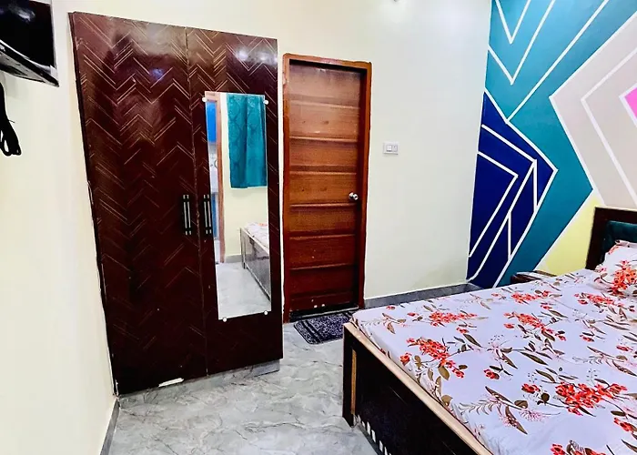 Amrit Residency- 5 Mins From Prem Mandir And Iskon Temple