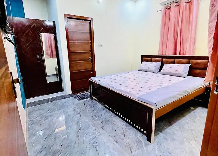 Amrit Residency- 5 Mins From Prem Mandir And Iskon Temple