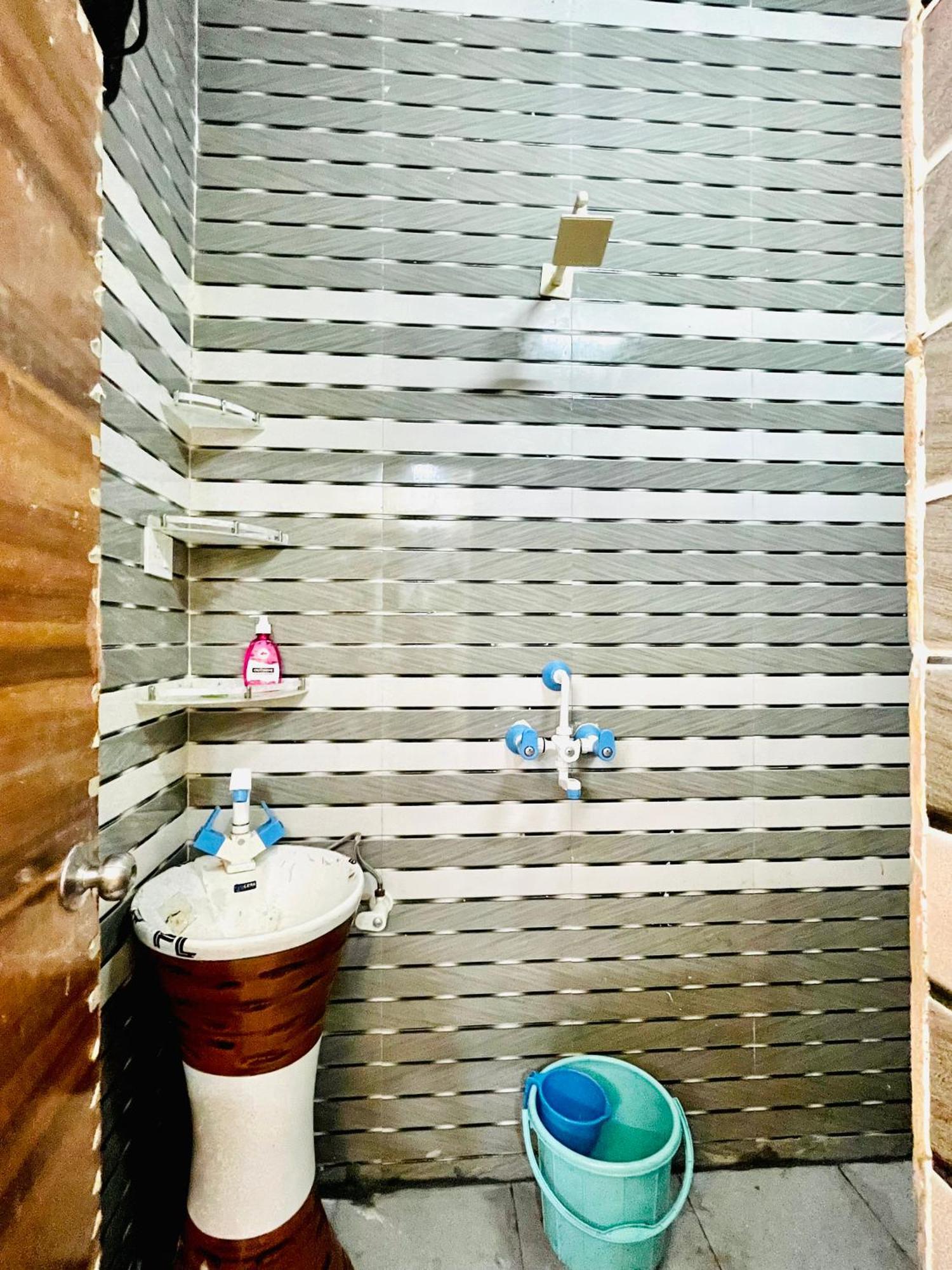 Amrit Residency- 5 Mins From Prem Mandir And Iskon Temple