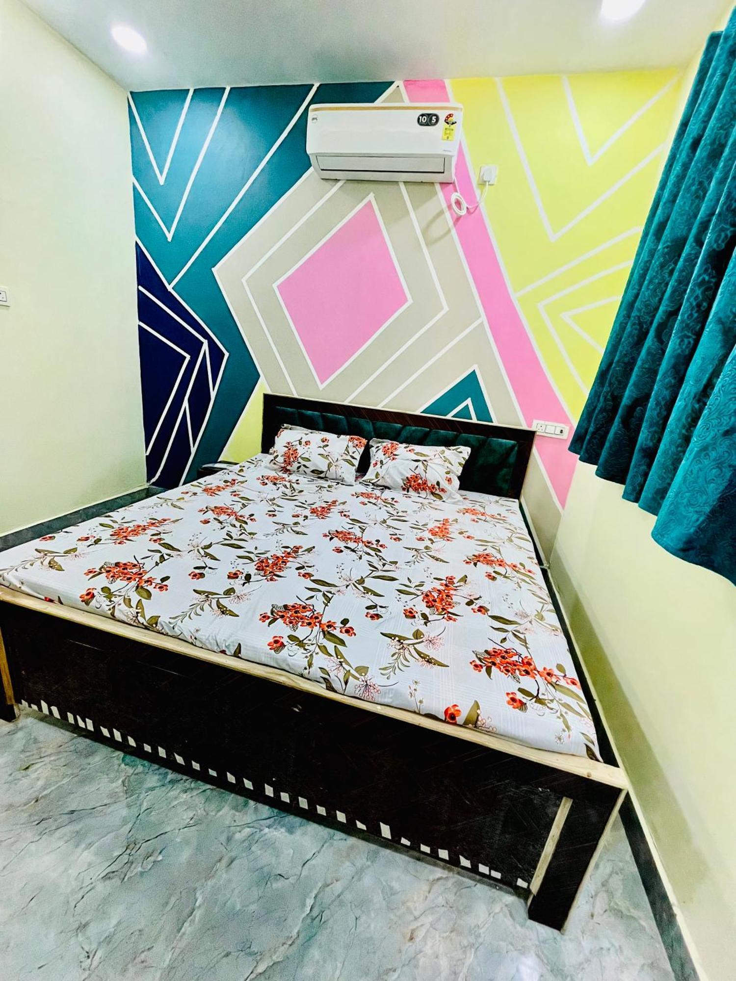 Homestay Amrit Residency- 5 Mins From Prem Mandir And Iskon Temple Vrindavan